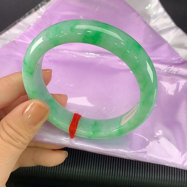 翡翠未镶嵌手镯正圈59