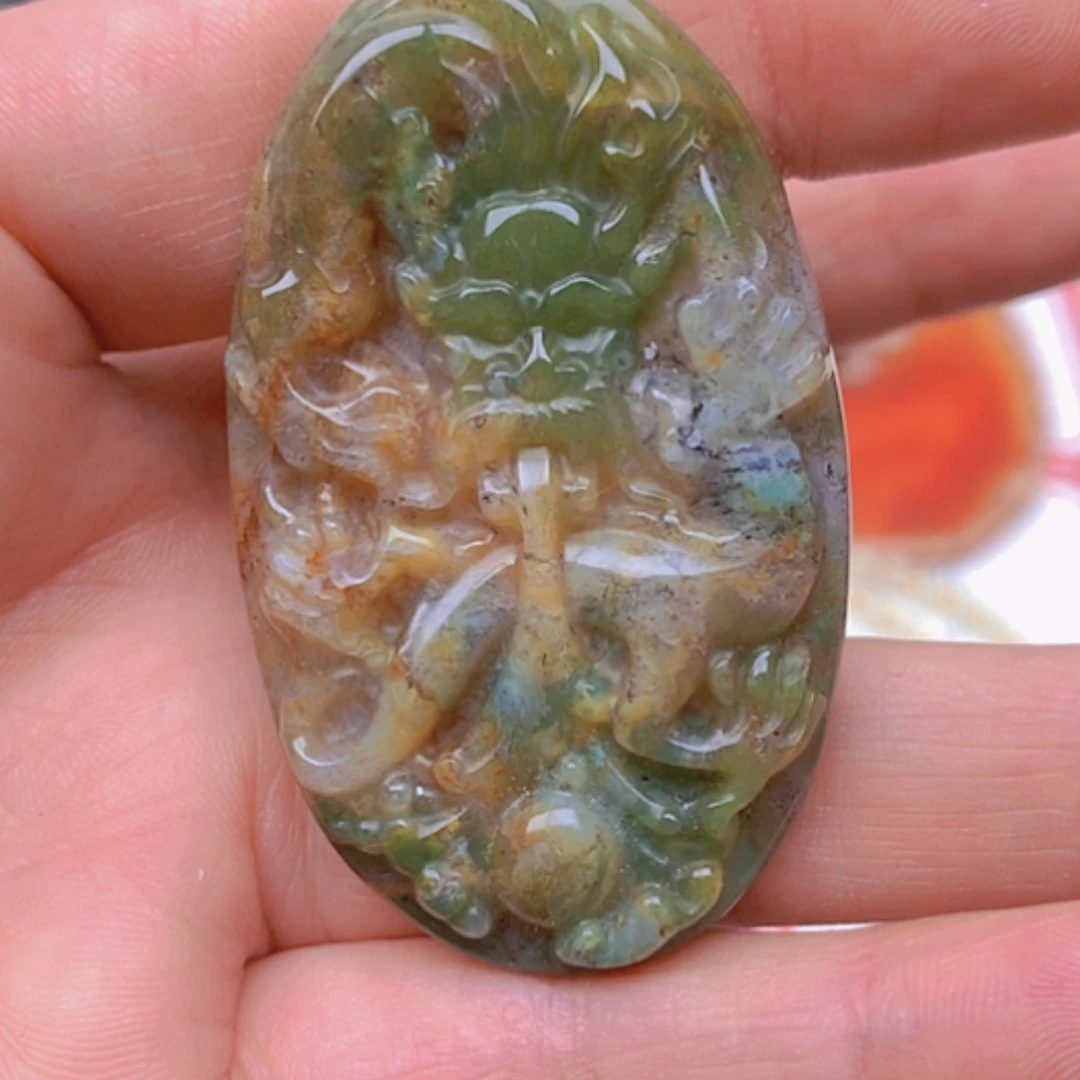 【闪购商品】玛瑙/玉髓珠宝奇石未镶嵌乾***峰