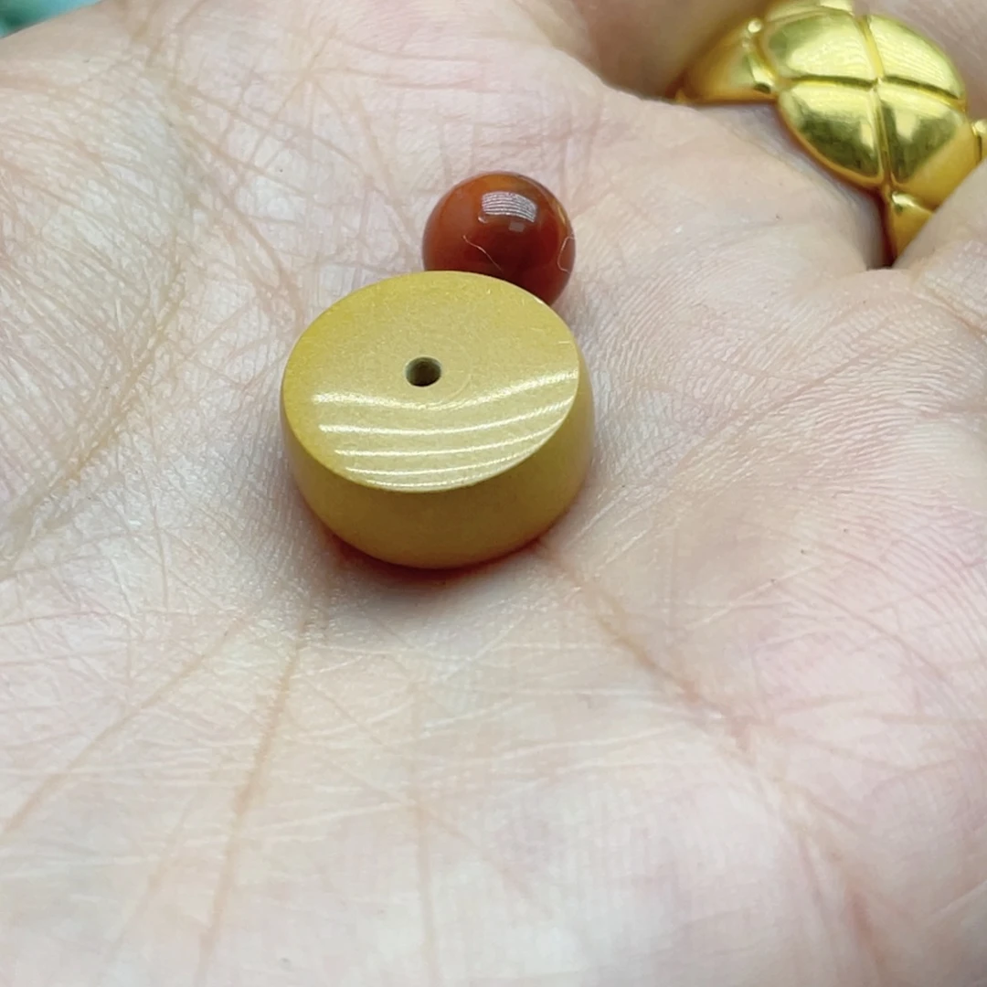 南红玛瑙未镶嵌珠宝奇石