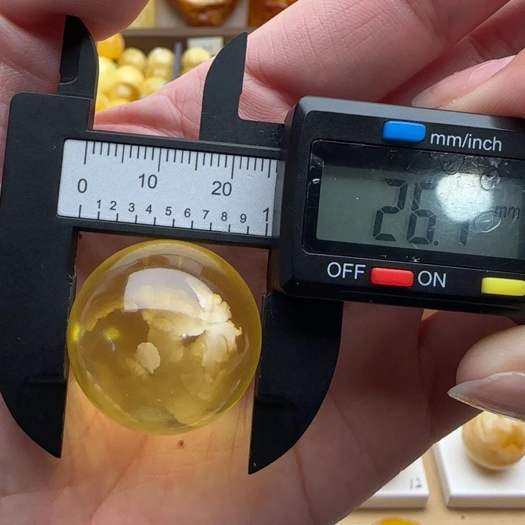 蜜蜡未镶嵌裸石意境飘花珠子