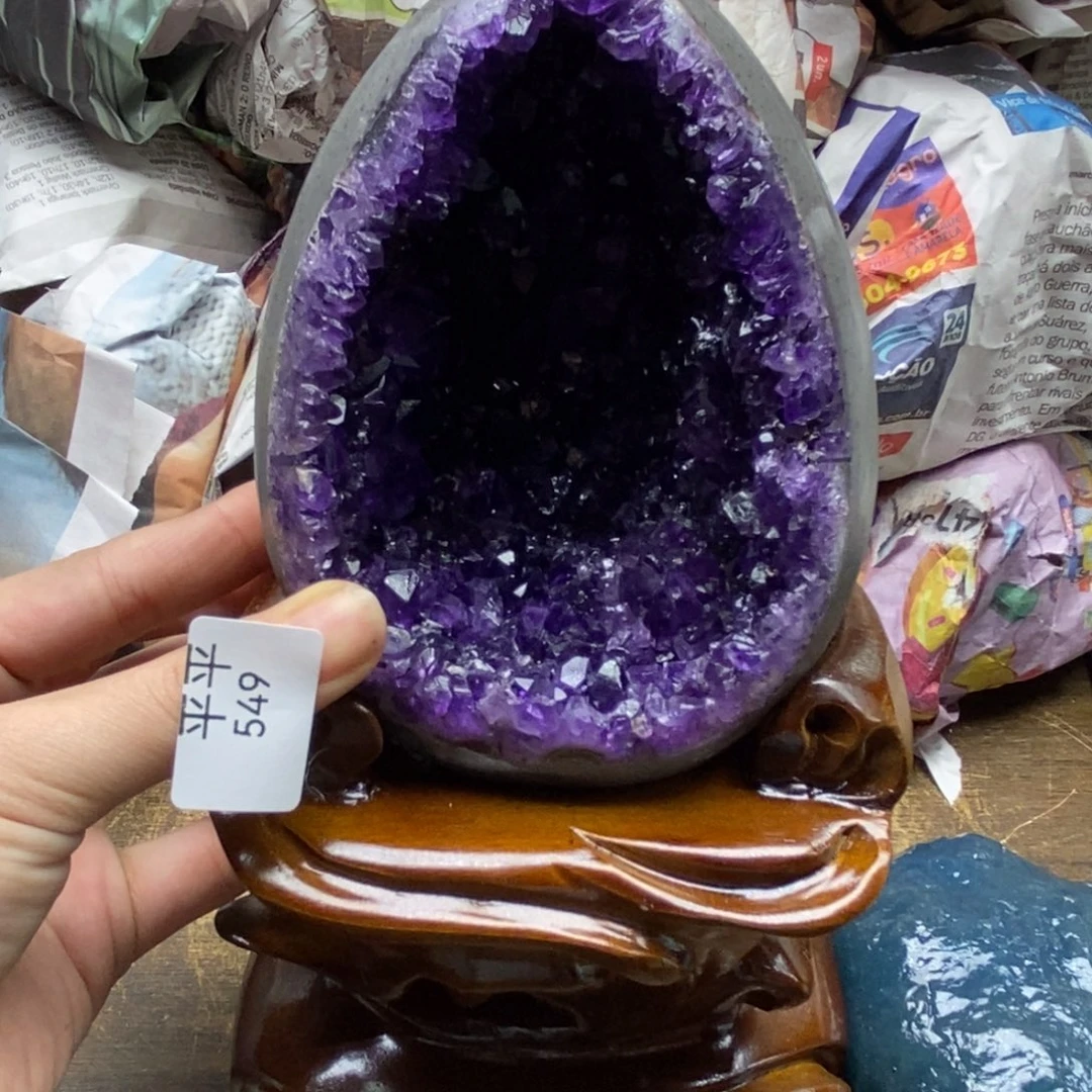 紫晶乌拉圭未镶嵌