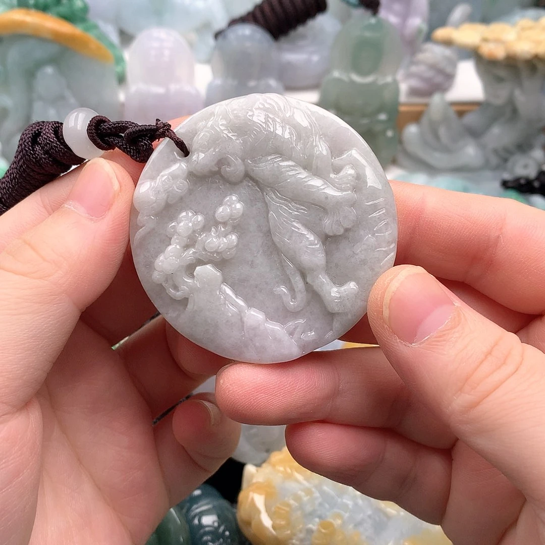 吊坠(不含链)未镶嵌翡翠