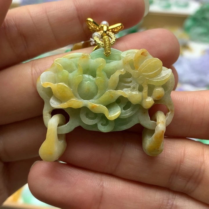 颈饰未镶嵌翡翠翡翠