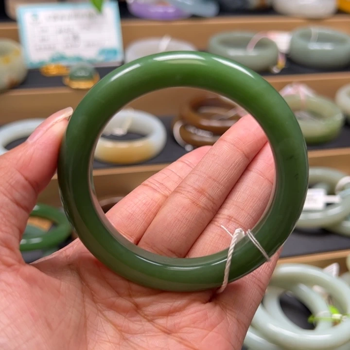 未镶嵌手镯和田玉57+