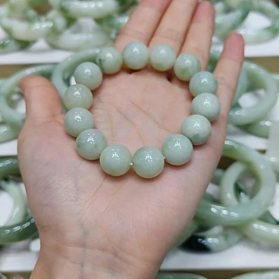 透闪石-蛇纹石玉未镶嵌手串