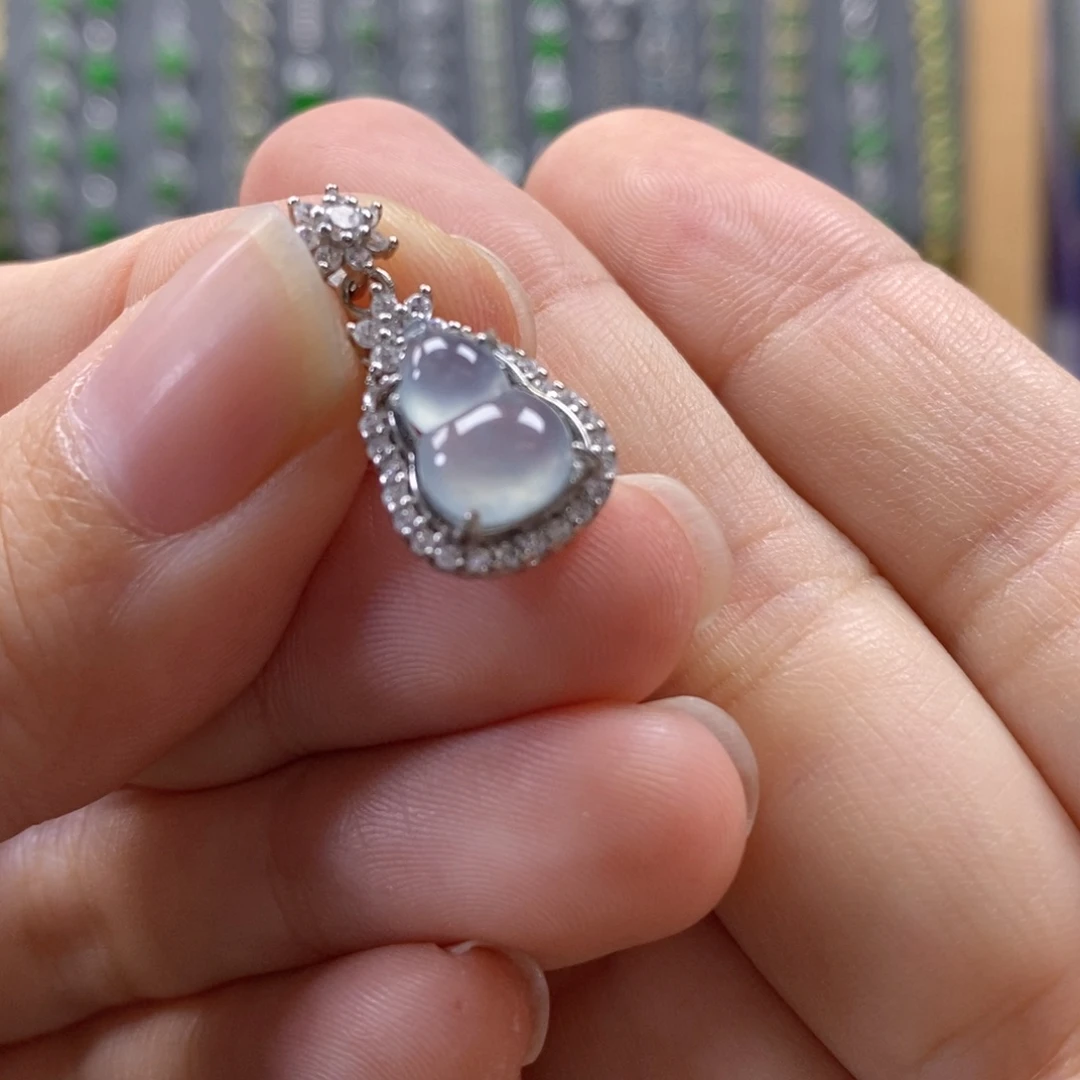 颈饰银S925镶嵌翡翠无证书/假一赔四