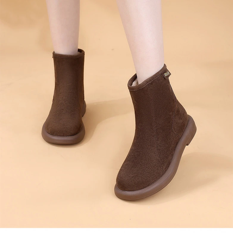 冬季新款复古简约短靴女2025年时尚百搭加绒保暖轻便舒适平底棉鞋