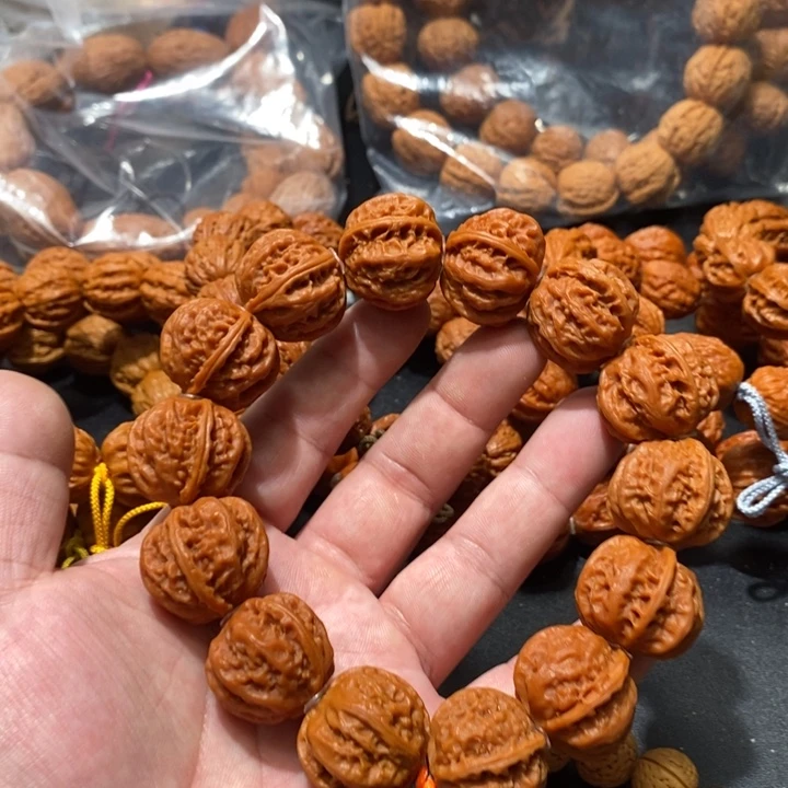 那***开核桃核桃粗筋手串