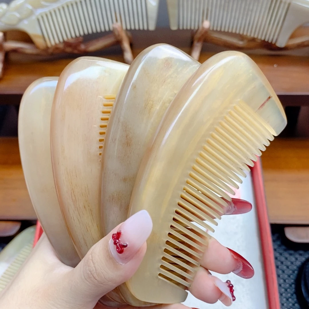 纯手工制作纯牛角梳子