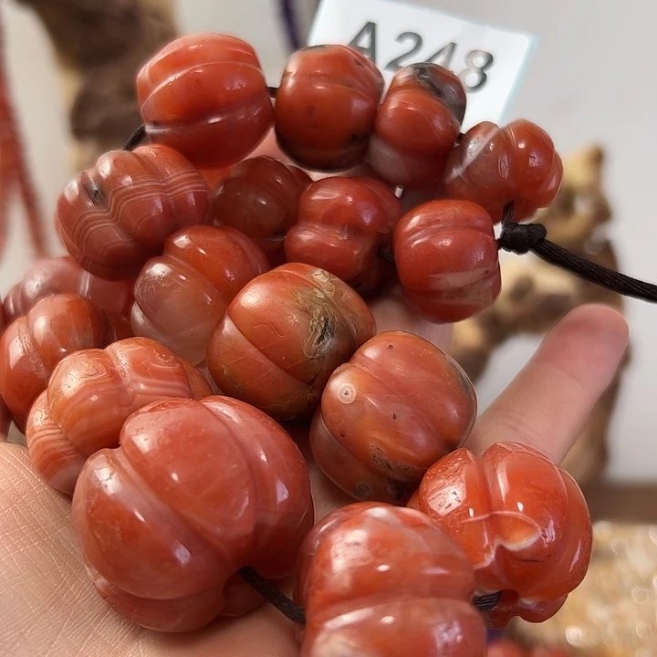 二***爷玛瑙/玉髓未镶嵌颈饰