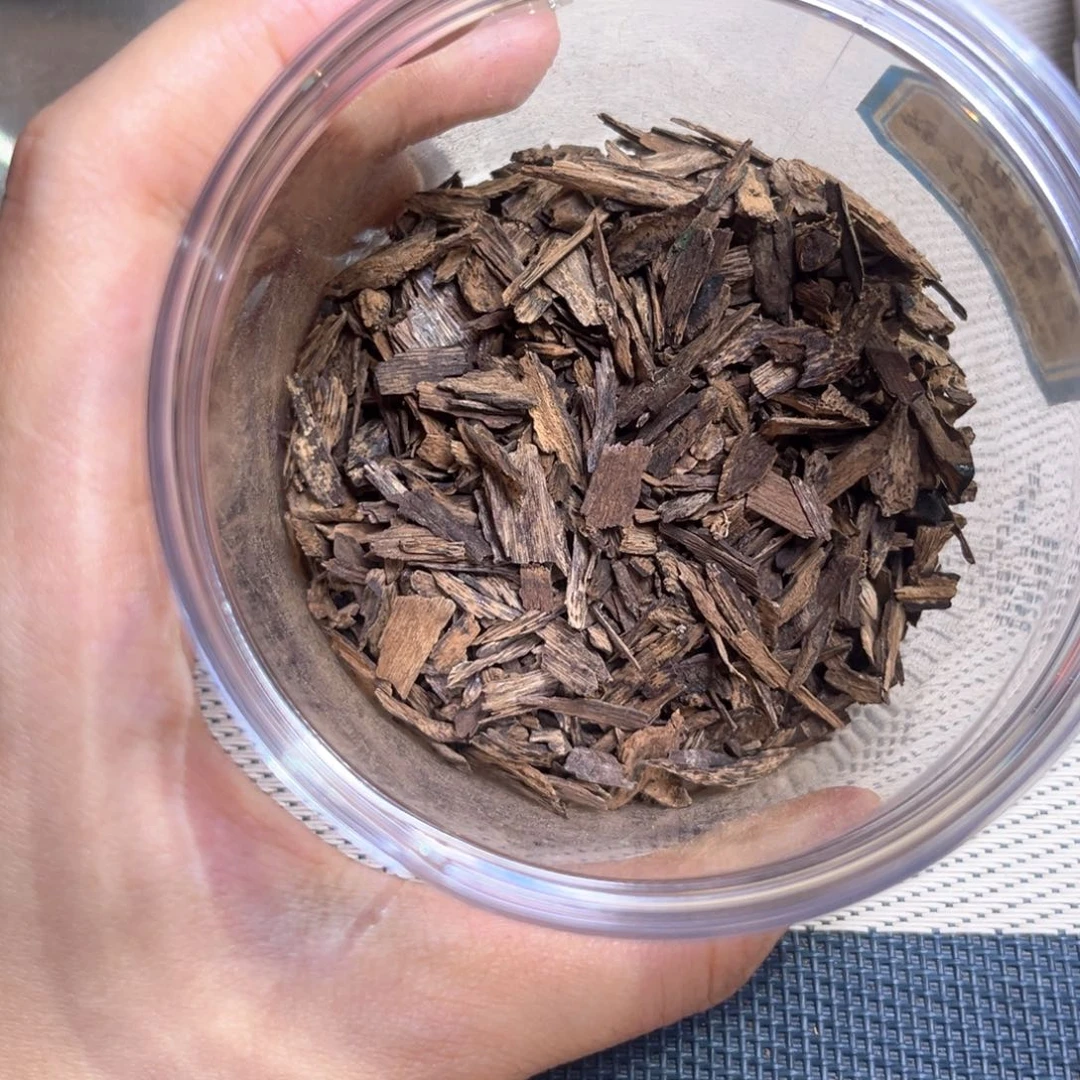 小***g香榧木海南老房梁碎料1.5克部分沉水