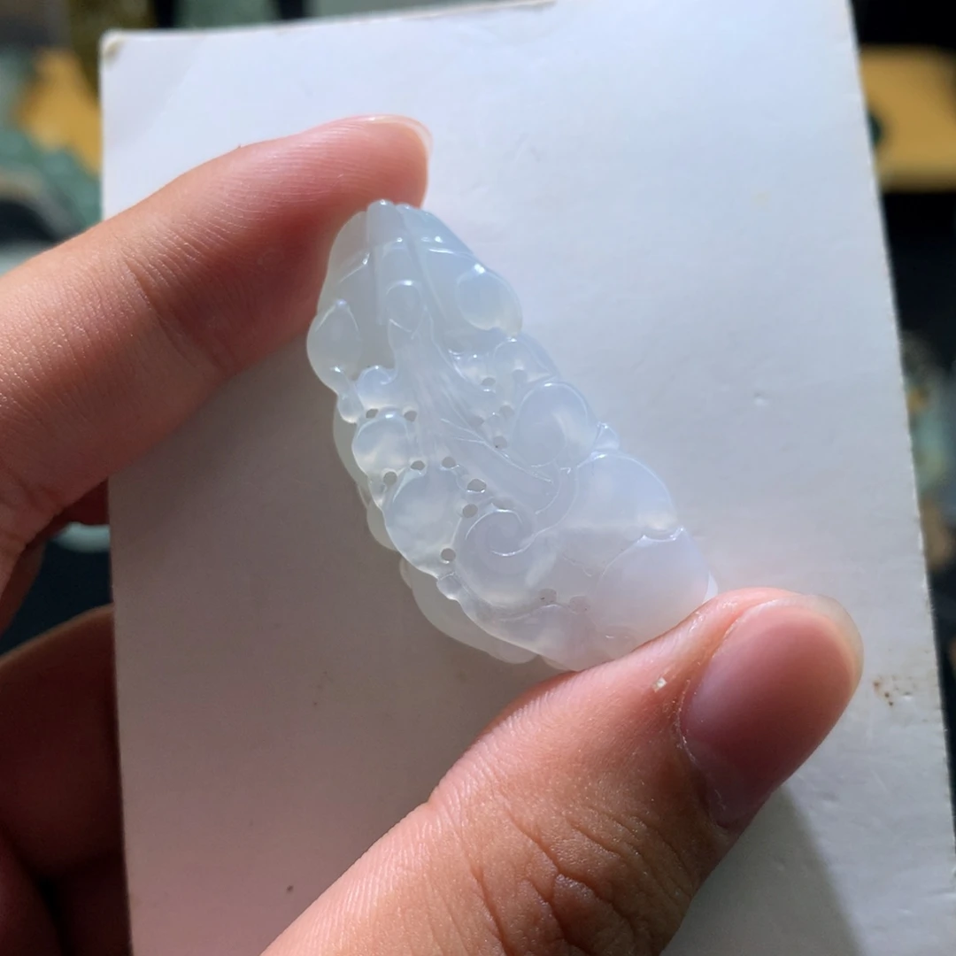 翡翠未镶嵌颈饰000