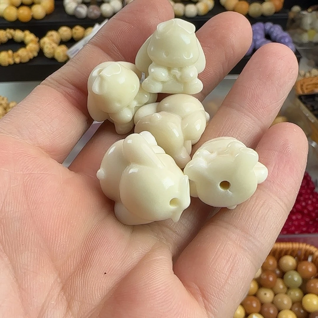 菩提根/象牙果手串微瑕疵兔5颗