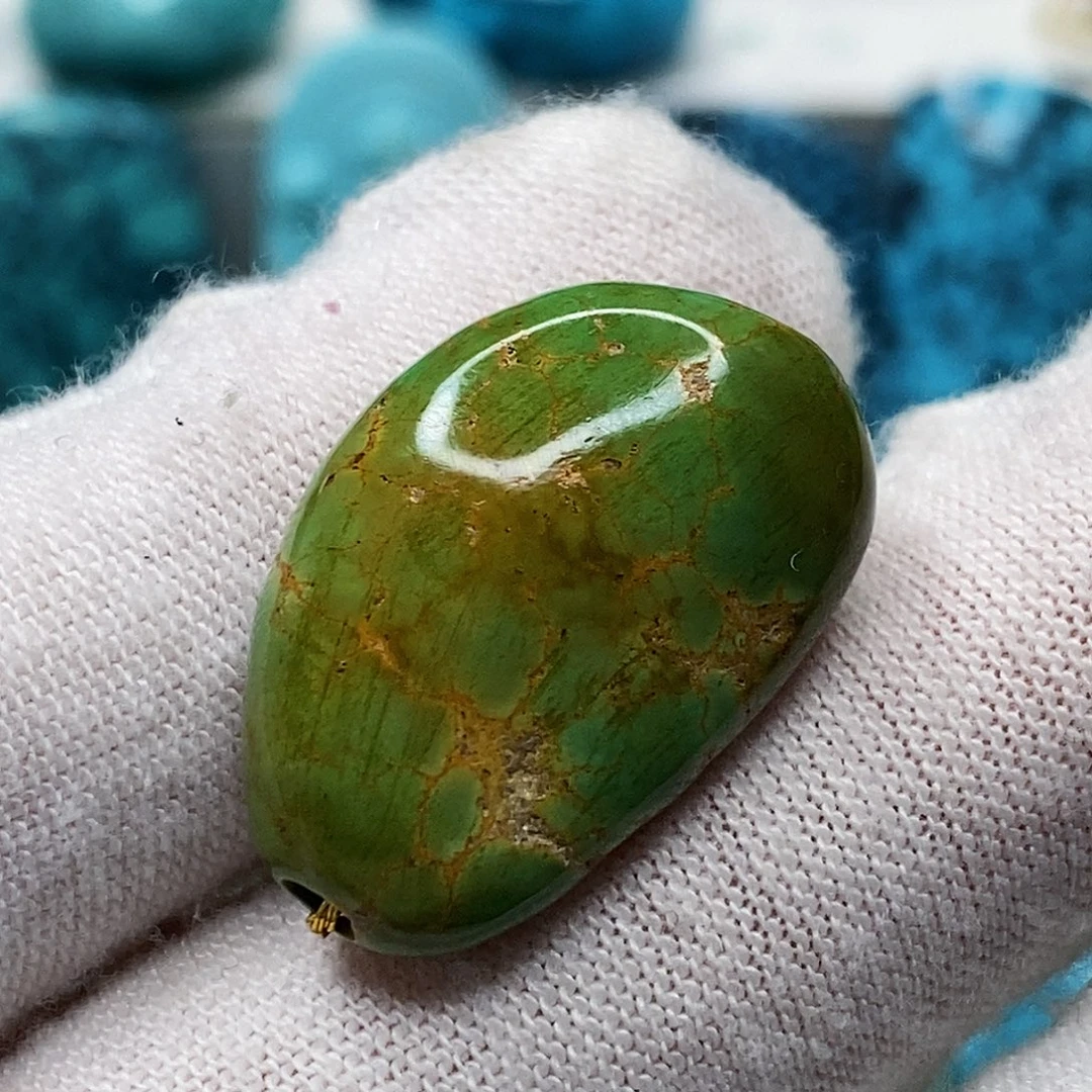 绿松石未镶嵌天然原矿 带武汉地大证书