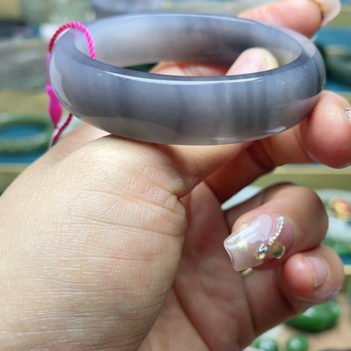 和田玉手镯圈口50编号70未镶嵌