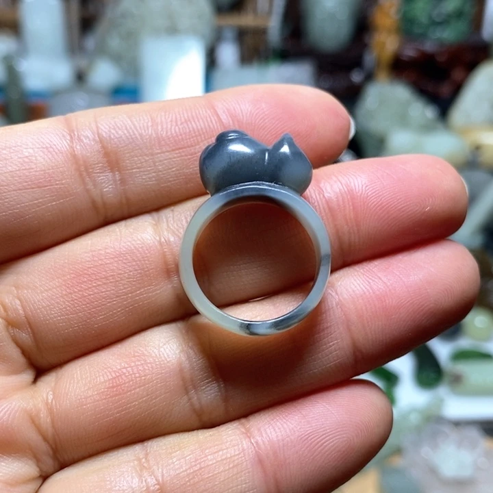 和田玉未镶嵌戒指