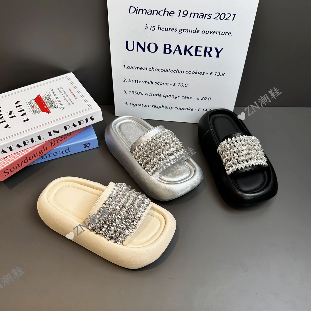 Zn-【水晶之恋】高奢水滴钻2025夏沙滩增高新外穿女踩屎感厚底拖鞋