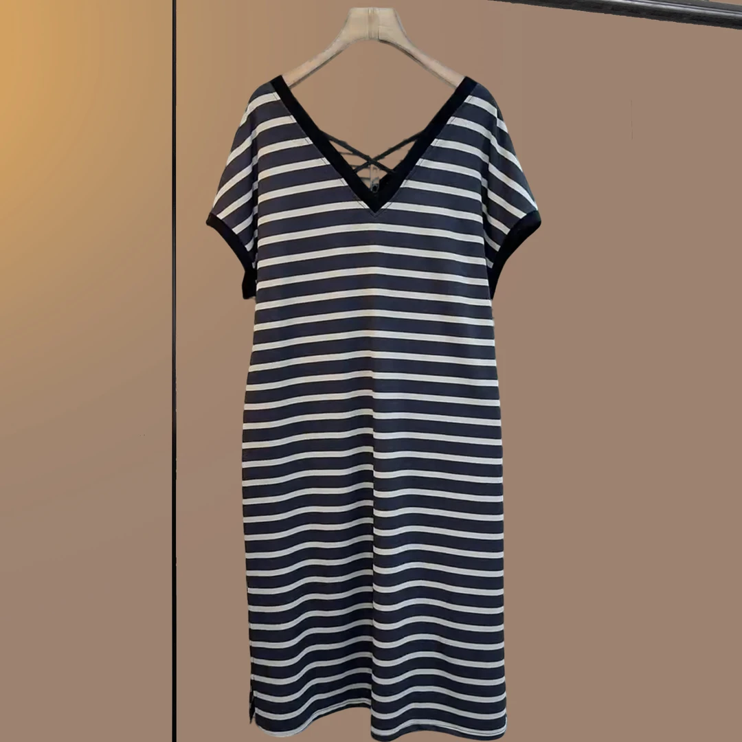 大码女装胖妹妹夏季条纹V领短袖条纹连衣裙气质风显瘦百搭高级感