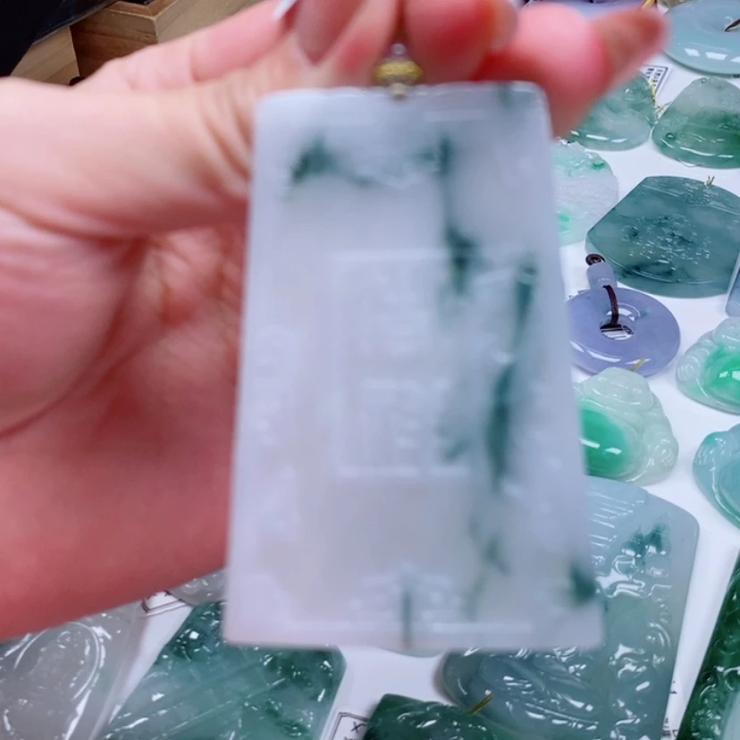 【闪购商品】颈饰未镶嵌翡翠