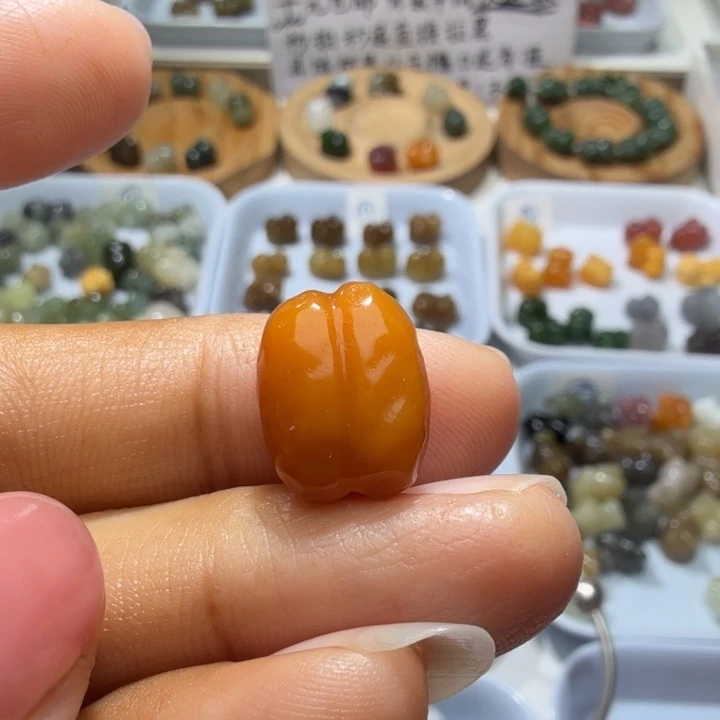 和田玉未镶嵌珠宝奇石