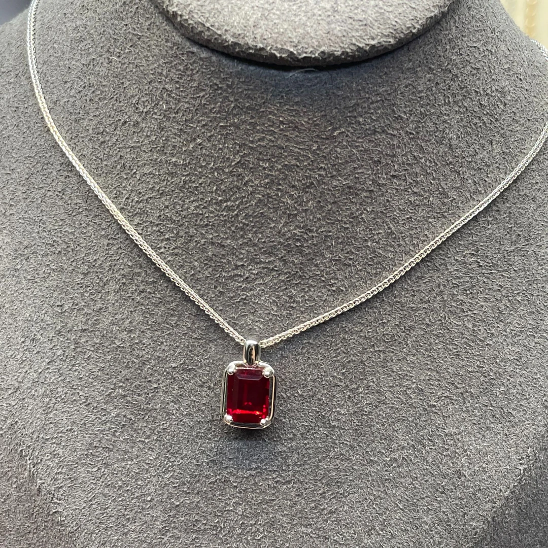 高奢钻饰  经典红祖母切项链2.0CT