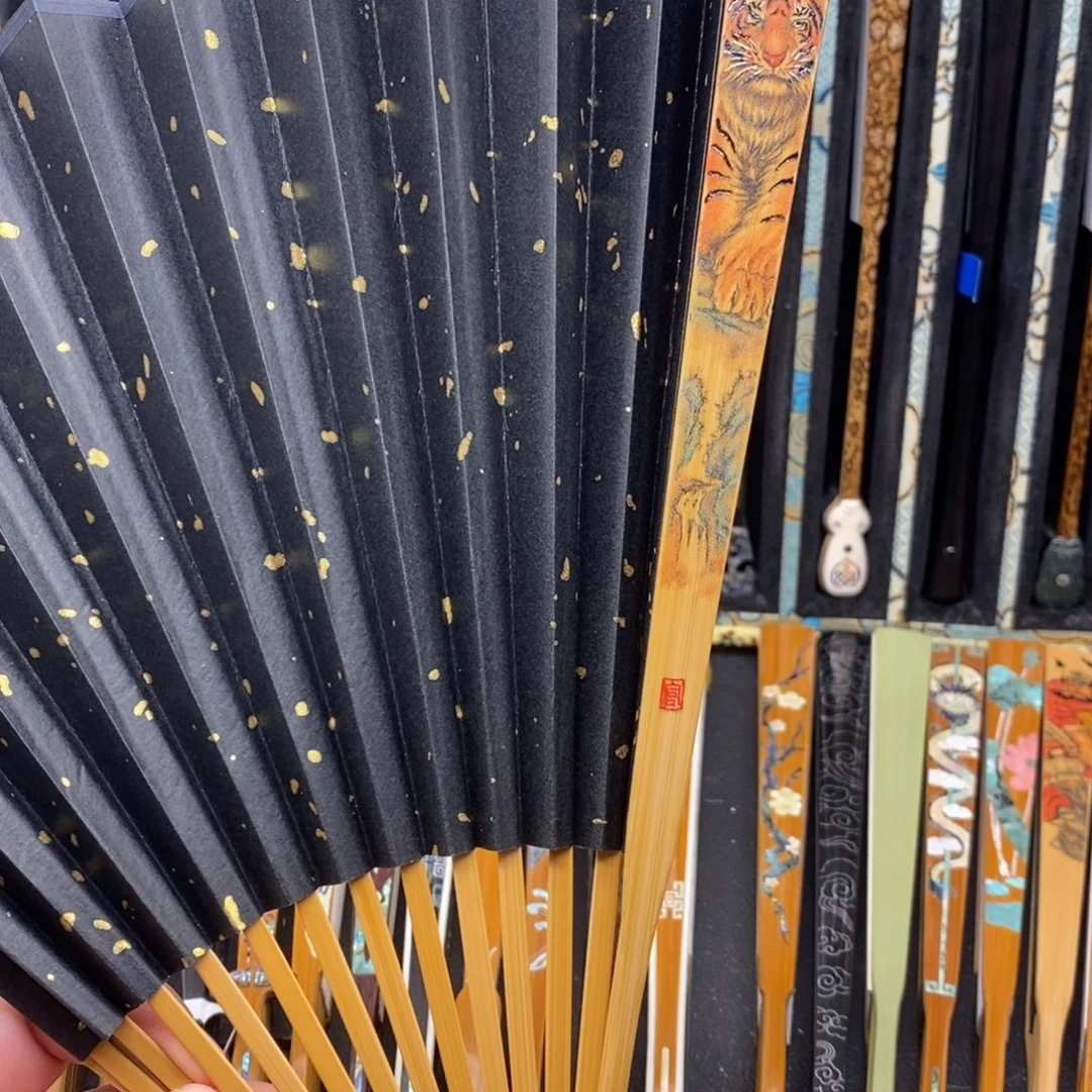 扇子老虎雕刻文玩折扇