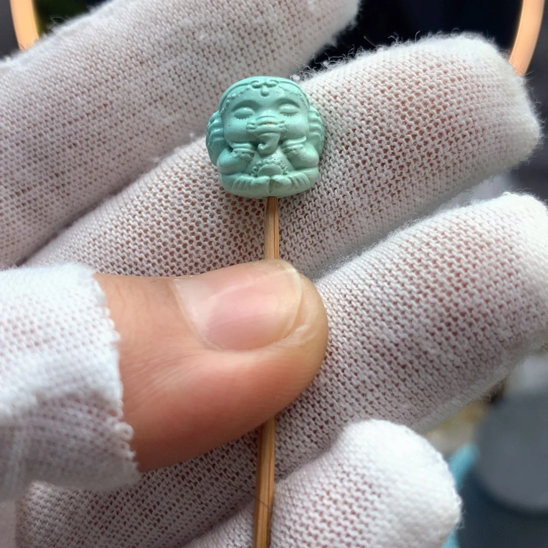 绿松石未镶嵌挂件