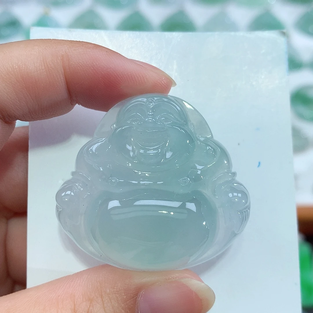 翡翠未镶嵌颈饰佛