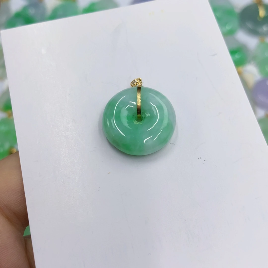 颈饰18K金镶嵌翡翠翡翠