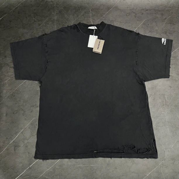 未使用 Balenciaga/巴黎世家 2码 repaired 做旧破坏双层日历短袖