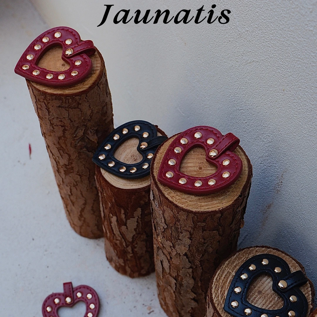 Jaunatis无尽之始时髦皮质爱心挂件ins风高级感手机挂件手机链