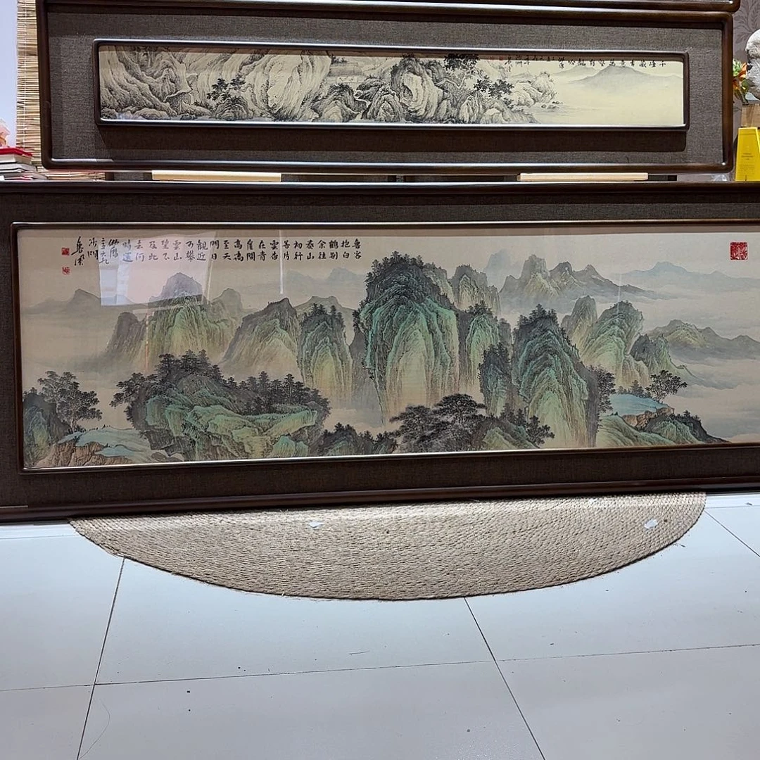 横***世国画真人手绘作品