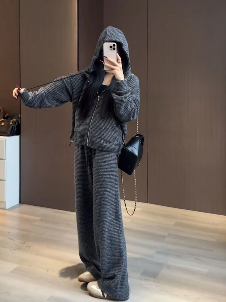 精致拉链连帽设计！春秋条纹卫衣+阔腿裤套装女，防风保暖时尚有型！