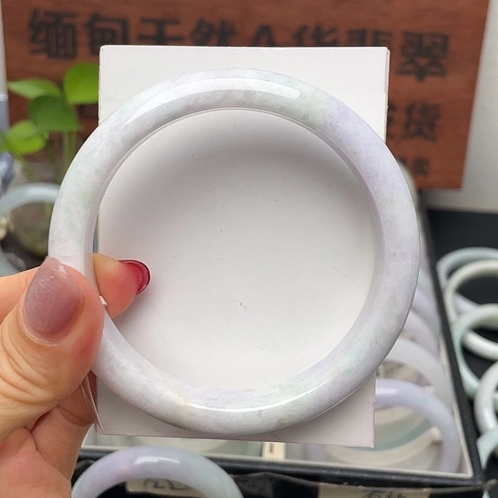 翡翠手镯未镶嵌62.8正圈