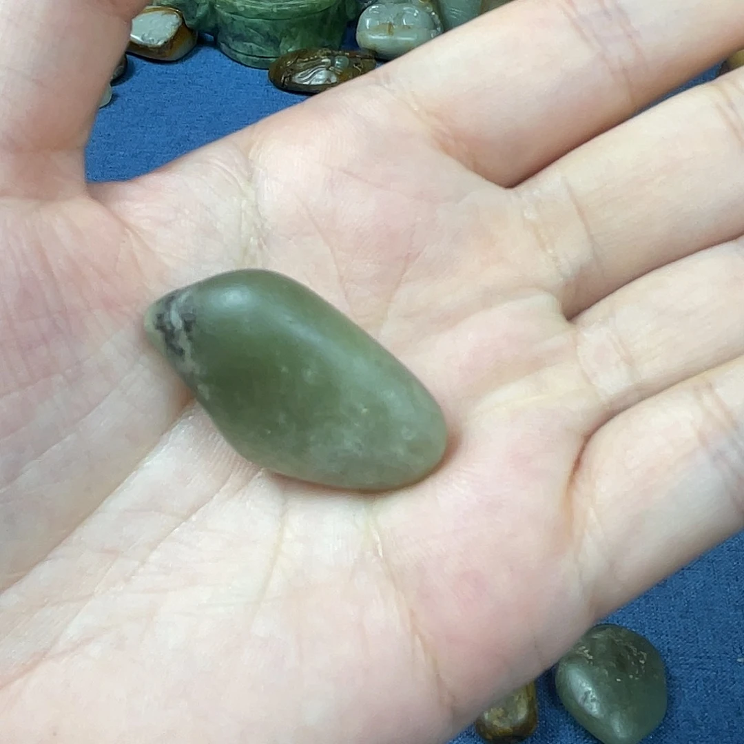 和田玉（糖玉）珠宝奇石未镶嵌笑**生