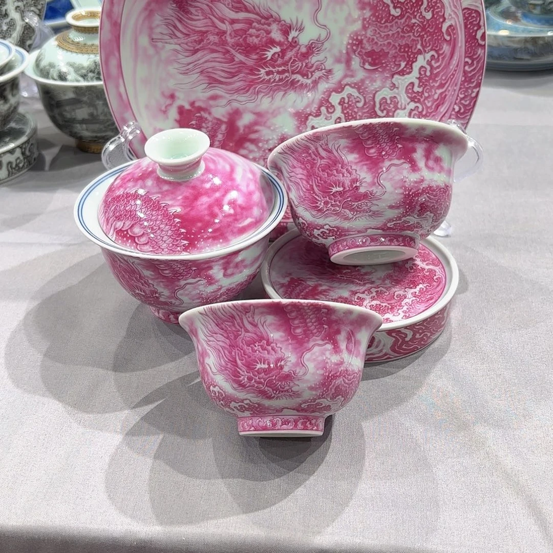 瓷片景德镇瓷器精品陈列