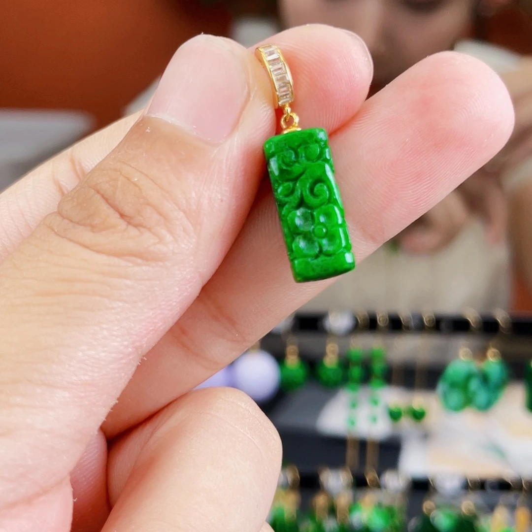 未镶嵌翡翠耳饰饰品