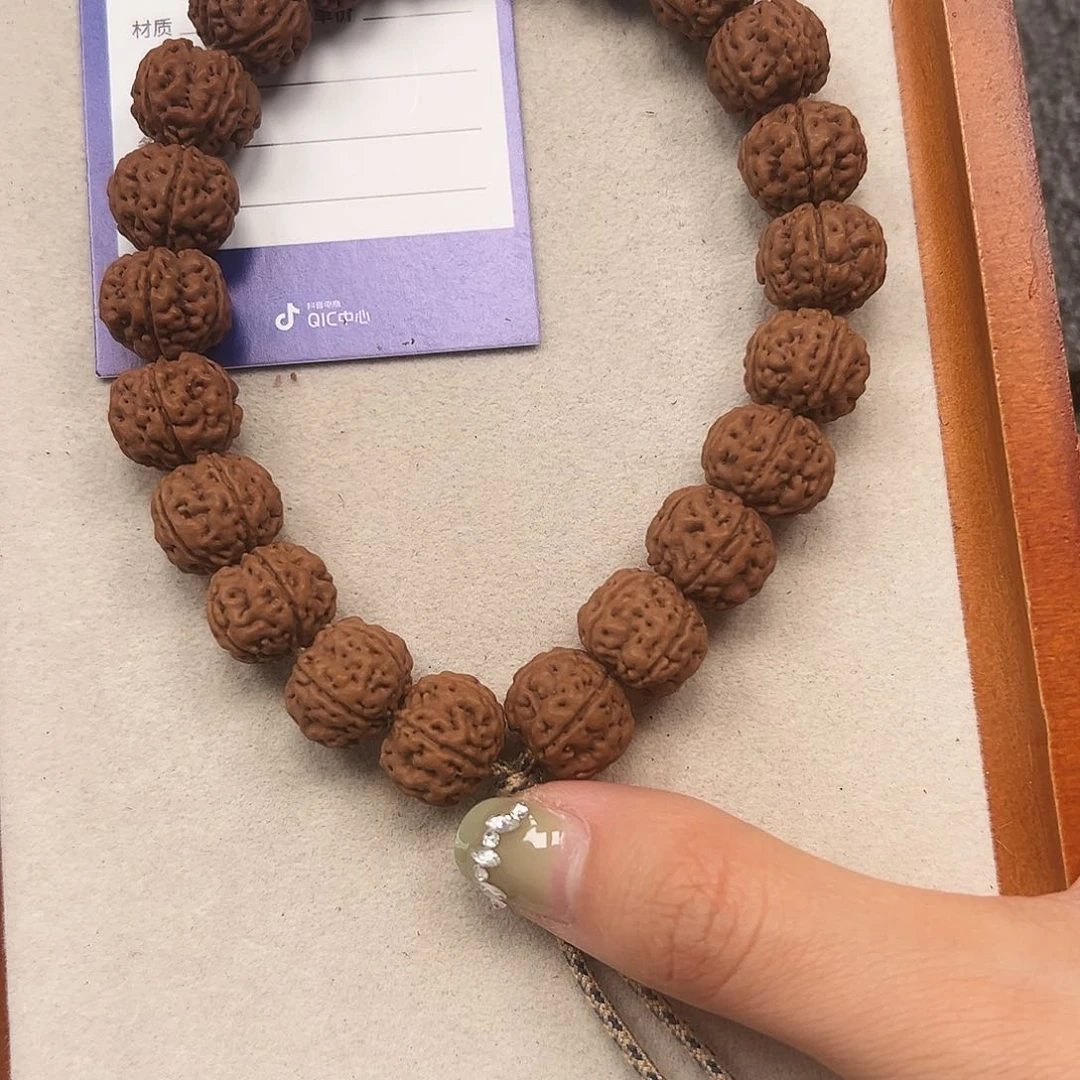 金刚菩提吊坠w****宝老树王