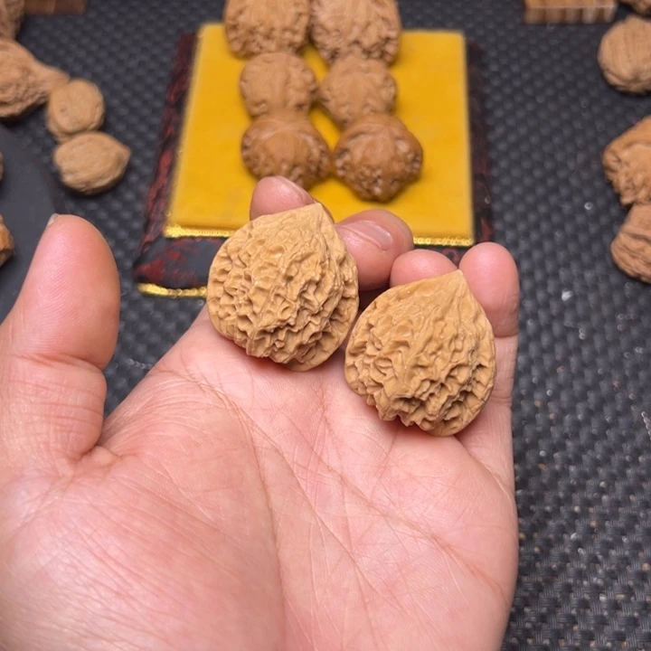 吊坠文玩核桃天罡星