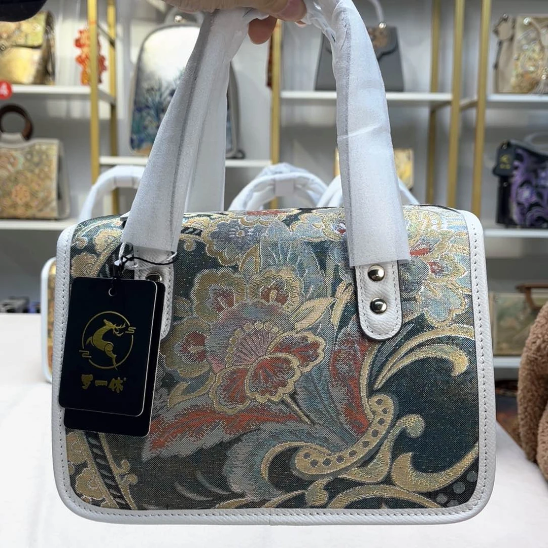 织绣自**心