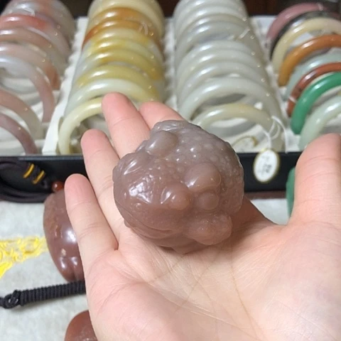 未镶嵌手把件石英质玉