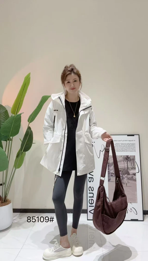 金影奇85109正品2025秋新款时尚潮流自然出彩女上衣