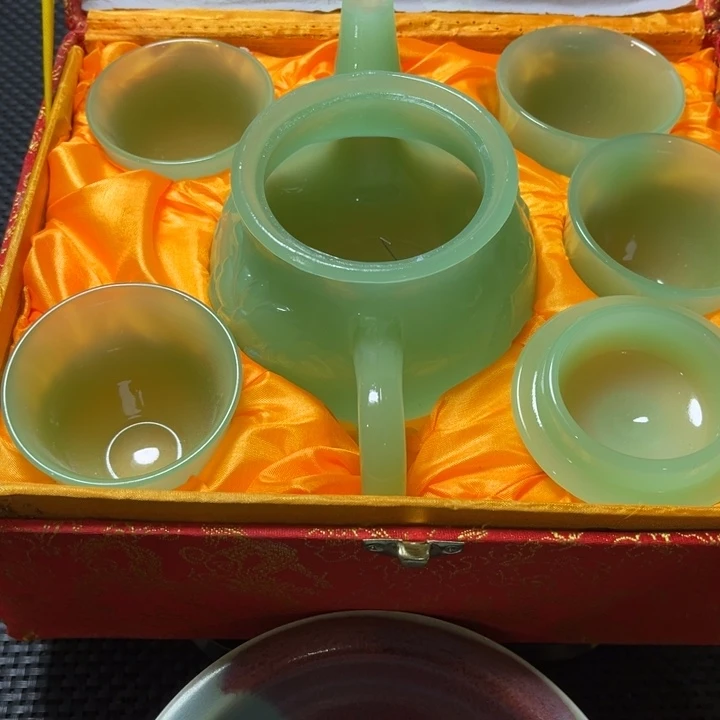 摆件旭****品瓷器的制作工艺和
