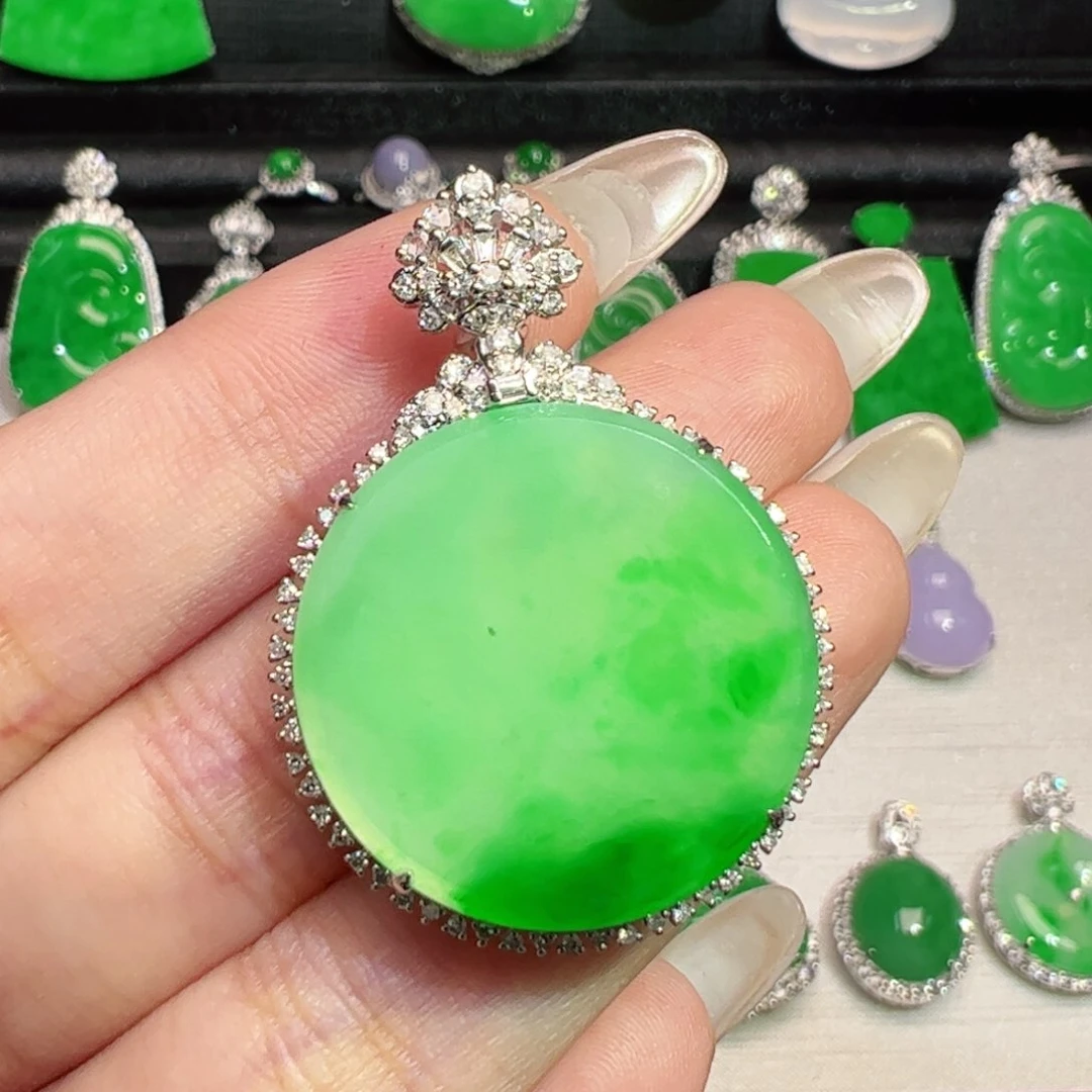 吊坠(不含链)18K金镶嵌翡翠