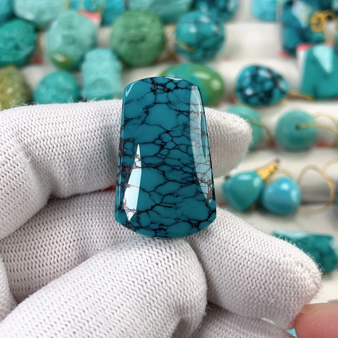 绿松石未镶嵌挂件