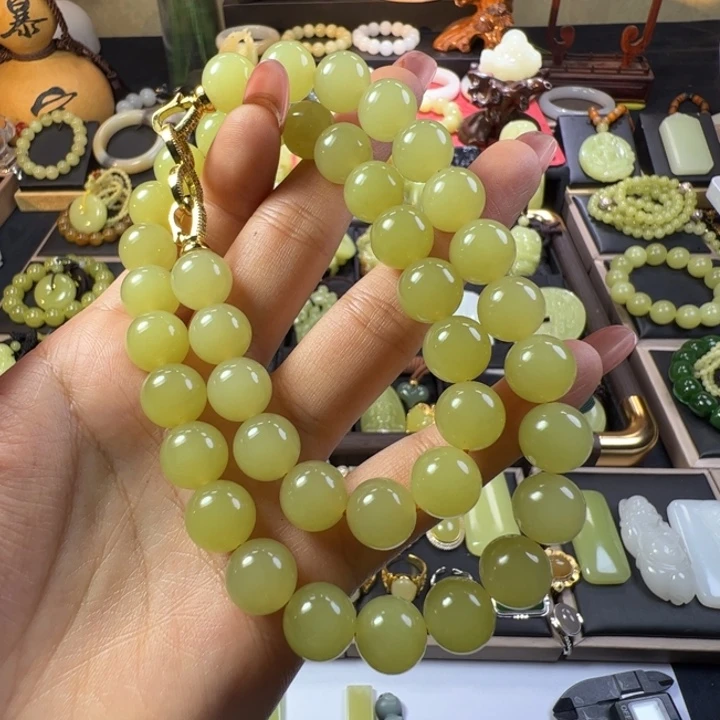 和田玉（黄玉）未镶嵌颈饰