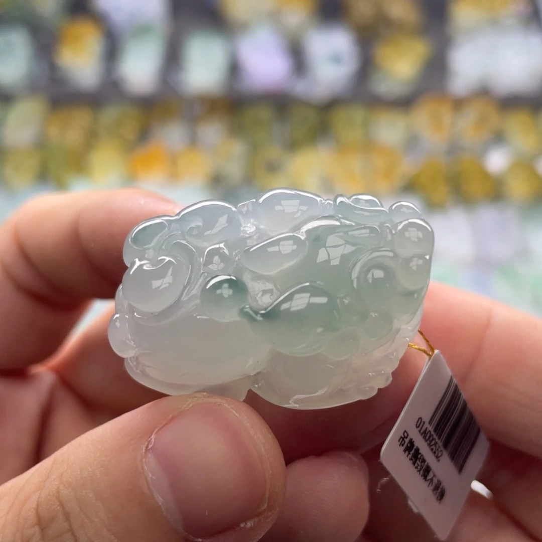 翡翠未镶嵌颈饰貔貅18