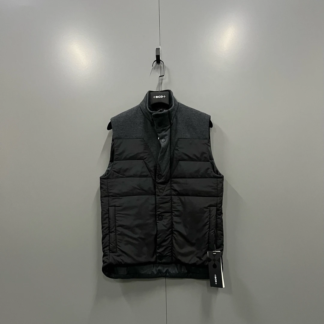 (ll) Louis Vuitton lv 黑色拼接羽绒马甲 46码/95新/fg205946