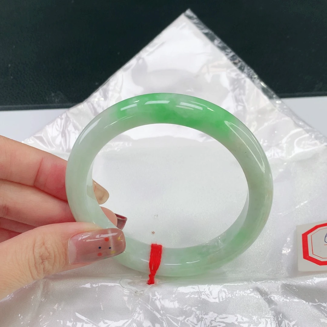 未镶嵌手镯翡翠60+