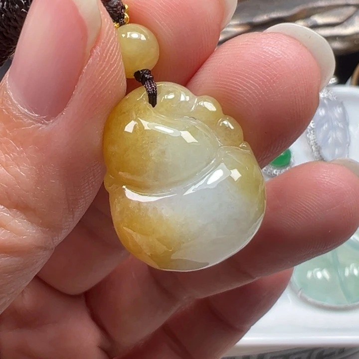 翡翠未镶嵌颈饰吊坠